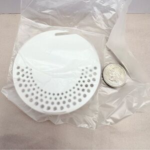 Tupperware White Perforated Can cover and drainer also can lid lift!